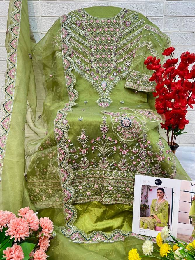 1332 A To D Mehboob Tex Embroidery Organza Pakistani Suits Wholesale Suppliers In India
